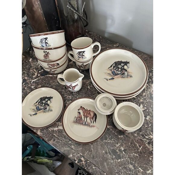 Dinnerware, Vintage - Picture 9 of 12